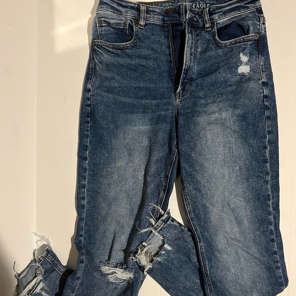 American Eagle Distressed stretch jeans